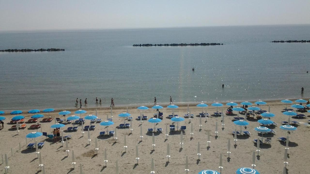 شقة Giovanni In Romantic Adria On The Beach ليدو دي بومبوسا المظهر الخارجي الصورة
